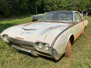 1962 Ford Thunderbird