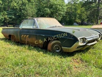 1962 Ford Thunderbird