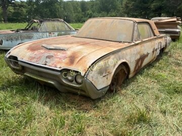 1962 Ford Thunderbird