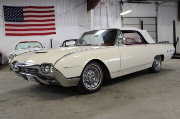 1962 Ford Thunderbird