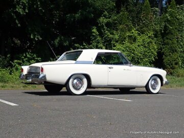 1962 Studebaker Gran Turismo Hawk