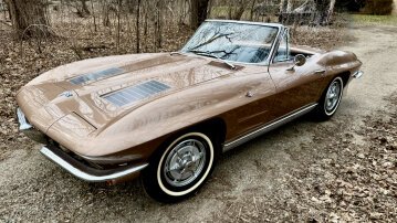 1963 Chevrolet Corvette Stingray Convertible