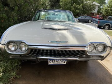 1963 Ford Thunderbird