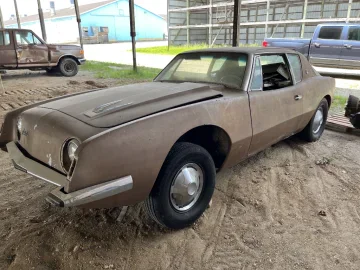 1963 Studebaker Avanti