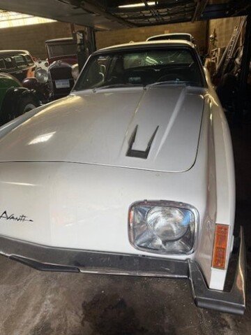 1963 Studebaker Avanti