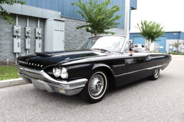 1964 Ford Thunderbird