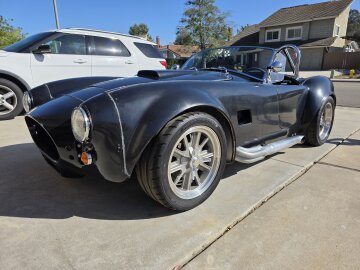 New 1965 AC Cobra-Replica