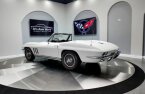 Thumbnail Photo 3 for 1965 Chevrolet Corvette