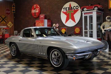 1965 Chevrolet Corvette Coupe