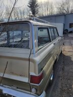 Thumbnail Photo 5 for 1965 Jeep Wagoneer