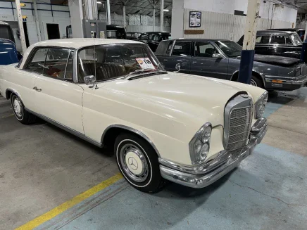 Photo 1 for 1965 Mercedes-Benz 220SE