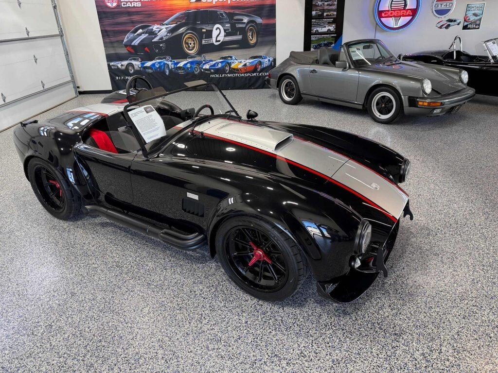 New 1965 Shelby Cobra-Replica