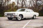 Thumbnail Photo 2 for 1966 Chevrolet Biscayne