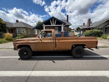 1966 Chevrolet C/K Truck Custom Deluxe