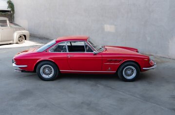 1967 Ferrari 330