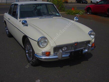 Photo 1 for 1967 MG MGB