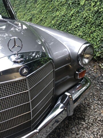 1967 Mercedes-Benz 230