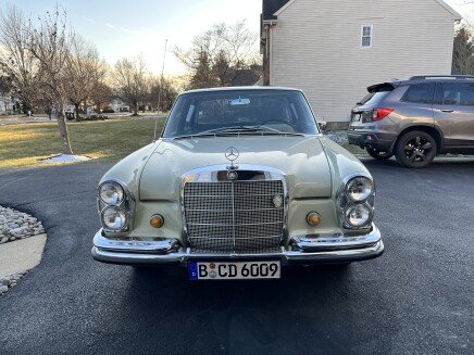 Photo 1 for 1967 Mercedes-Benz 250S for Sale by Owner