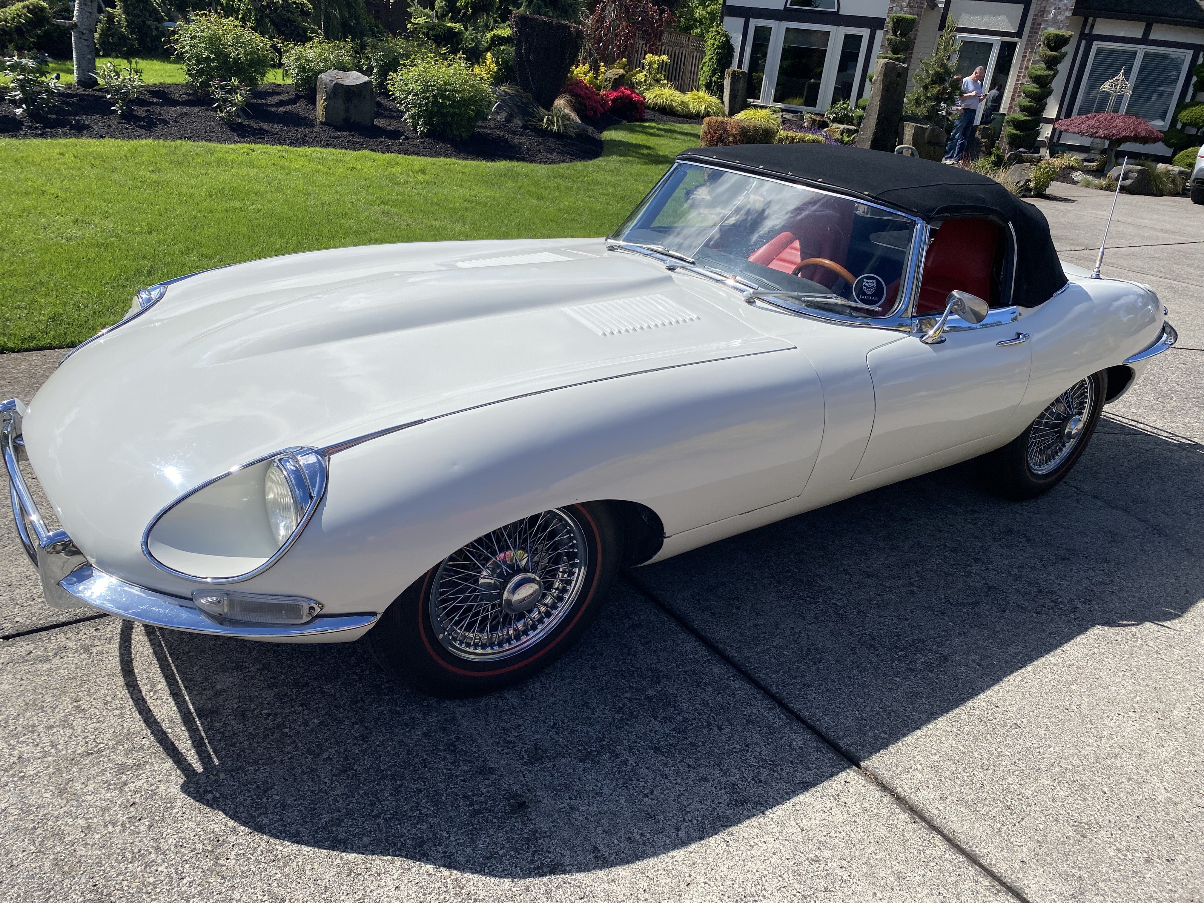 1968-Jaguar-XK_E-