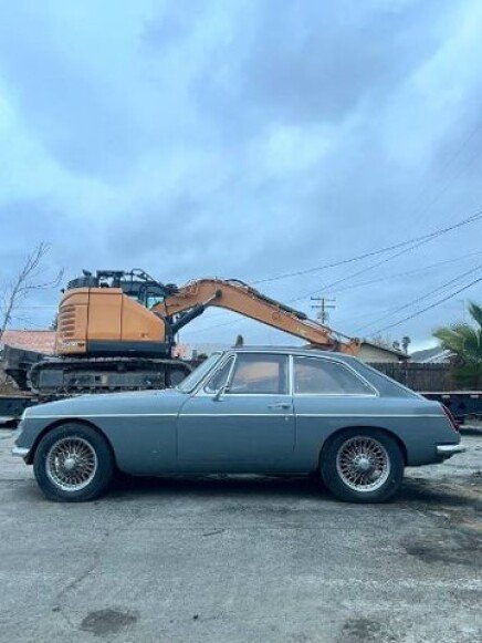 Photo 1 for 1968 MG MGC