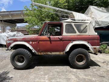 1969 Ford Bronco 2-Door