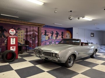 1969 Oldsmobile Cutlass Supreme Convertible