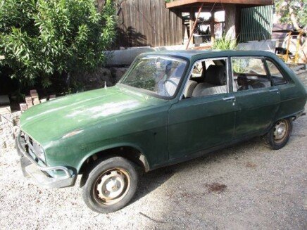 Photo 1 for 1969 Renault R-16
