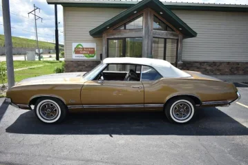 1970 Oldsmobile Cutlass Supreme Coupe