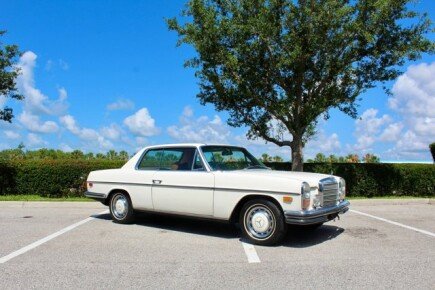 Photo 1 for 1971 Mercedes-Benz 250C
