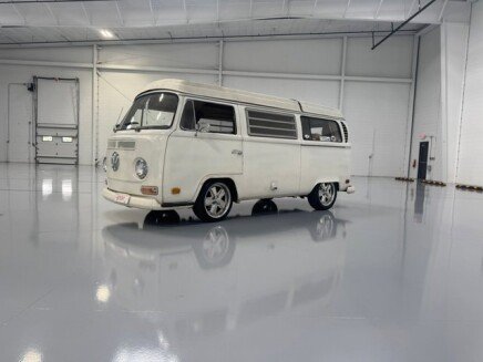 Photo 1 for 1971 Volkswagen Vans