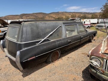 1972 Cadillac Fleetwood Hearse