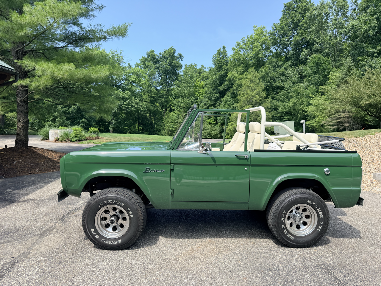 1972 Ford Bronco 2-Door
