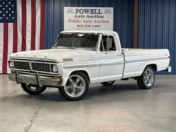 1972 Ford F100 2WD Regular Cab