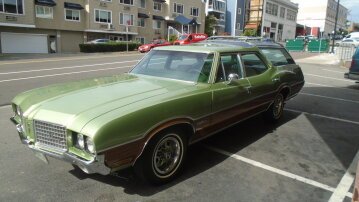 1972 Oldsmobile Vista Cruiser