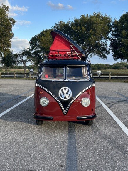 Photo 1 for 1972 Volkswagen Vans