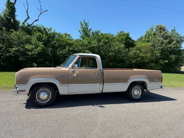 1973 Dodge D/W Truck 2WD Regular Cab D-100