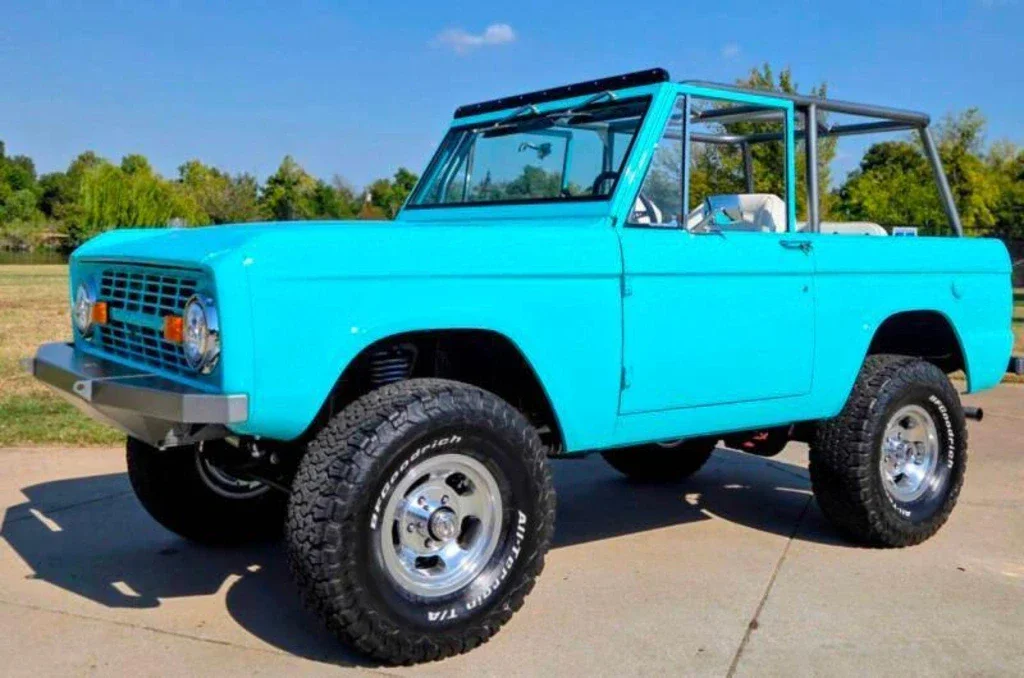 1973 Ford Bronco 2-Door