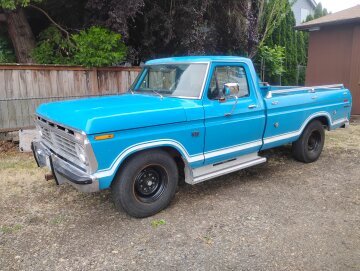 1973 Ford F250 2WD Regular Cab