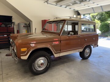 1974 Ford Bronco 2-Door