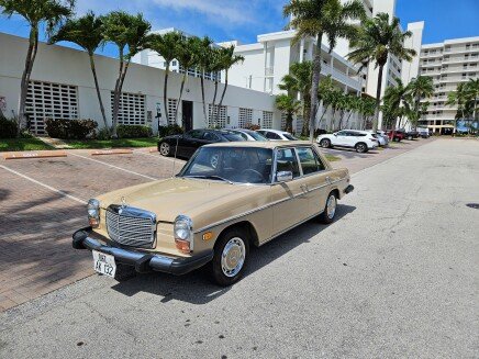 Photo 1 for 1974 Mercedes-Benz 240D for Sale by Owner