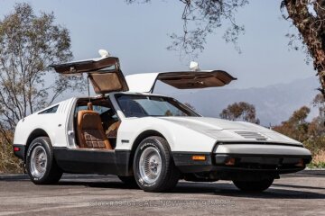 1975 Bricklin SV-1