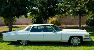 1975 Cadillac De Ville Sedan