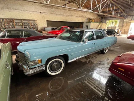 Photo 1 for 1975 Cadillac Fleetwood Brougham Sedan