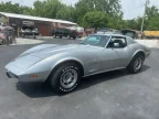 Thumbnail Photo 2 for 1975 Chevrolet Corvette