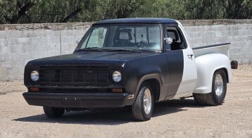 1975 Dodge D/W Truck