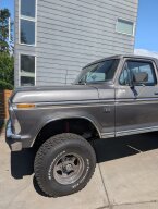 Thumbnail Photo 2 for 1975 Ford F250 4x4 Regular Cab for Sale by Owner