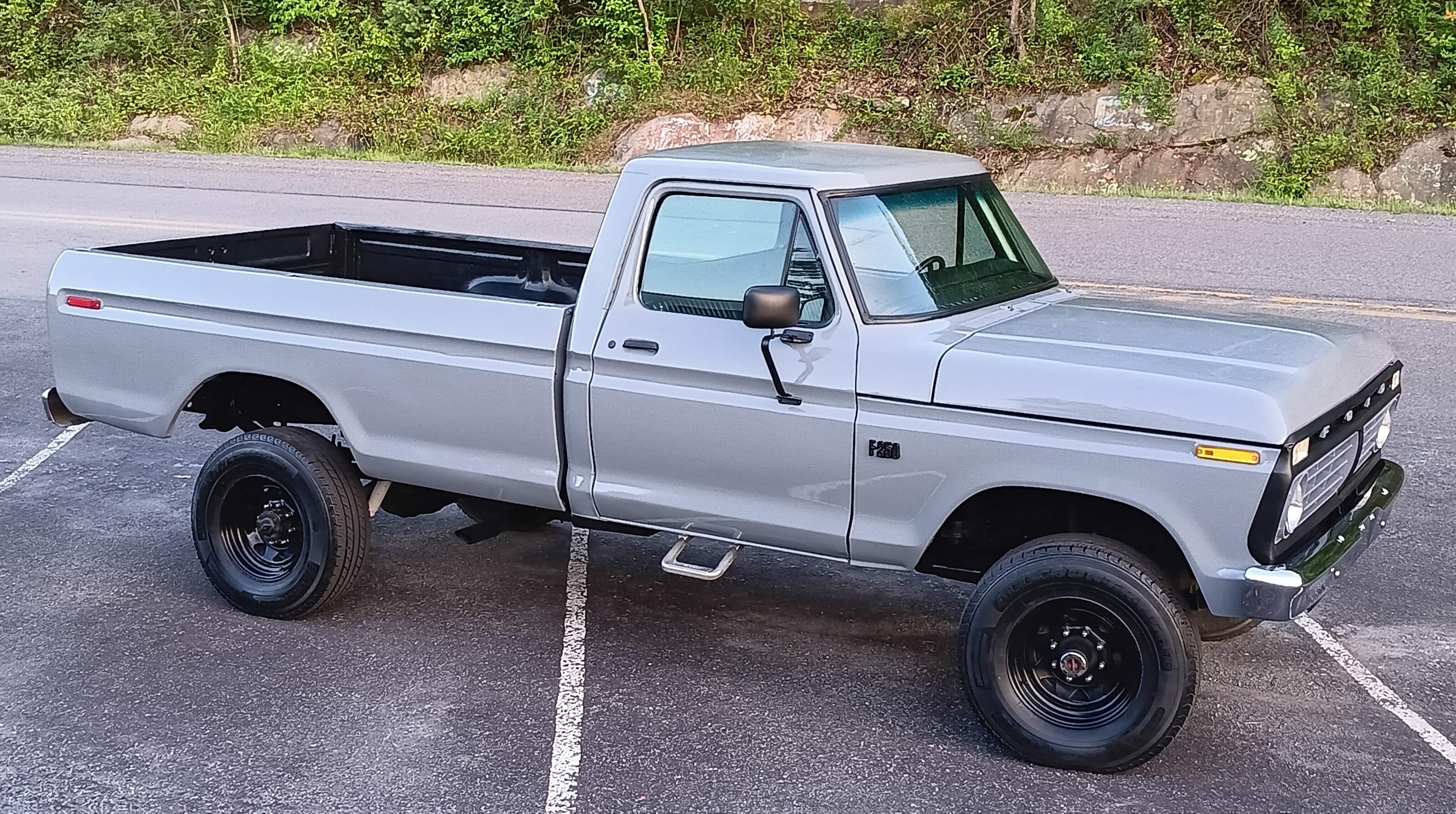 Classic Cars for Sale near Bridgeport, West Virginia