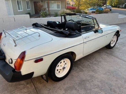 Photo 1 for 1975 MG GT