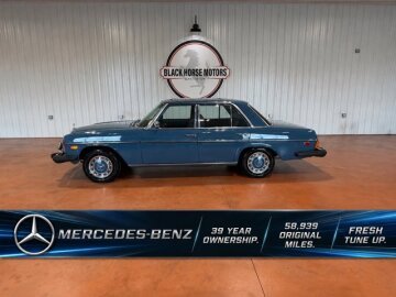 1975 Mercedes-Benz 230