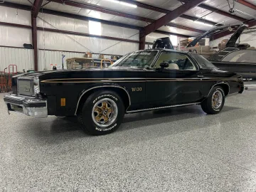 1975 Oldsmobile Cutlass Supreme 442 Coupe